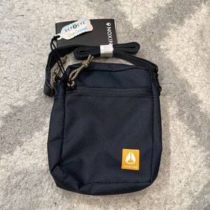 Nixon crossbody